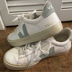 Veja Shoes, Women size 9
